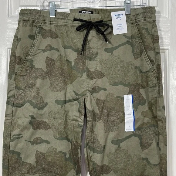 Denizen from Levi’s Super Flex Camouflage Jogger Pants - Picture 11 of 16